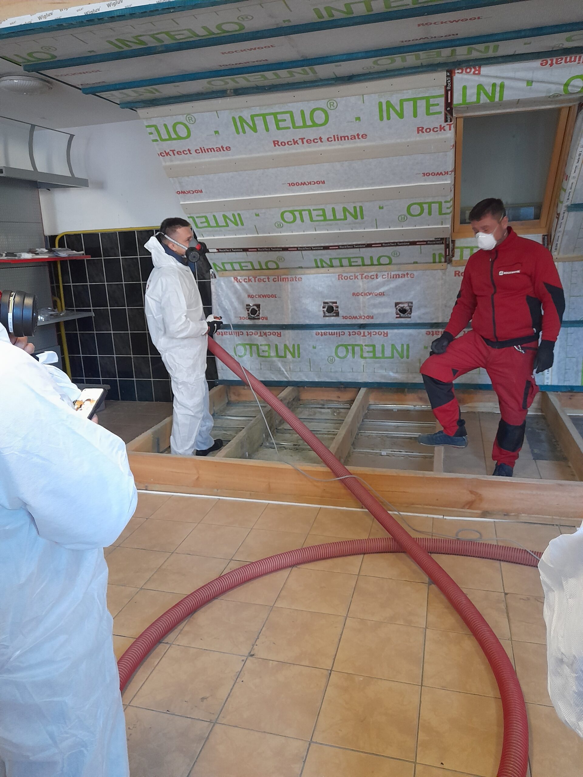 Szkolenie z nadmuchu izolacji wełną skalną Rockwool Granrock